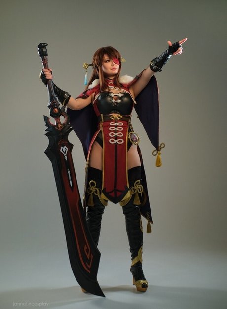 Jannet In Cosplay hd pornostar bild