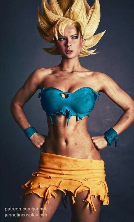 Jannet In Cosplay nackt xxx bild