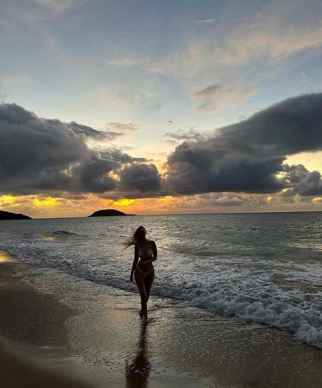 stiefschwester onlyfans freie nackte bild