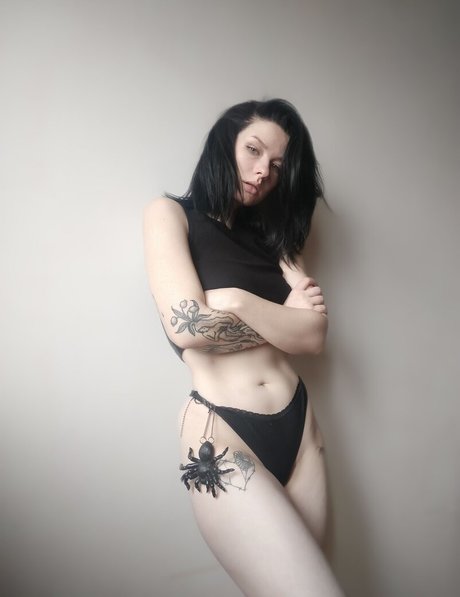 asiatischer squirt onlyfans hübsche nette fotos