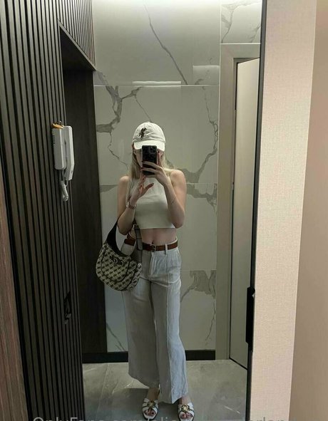 amber onlyfans hübsche pornographische foto