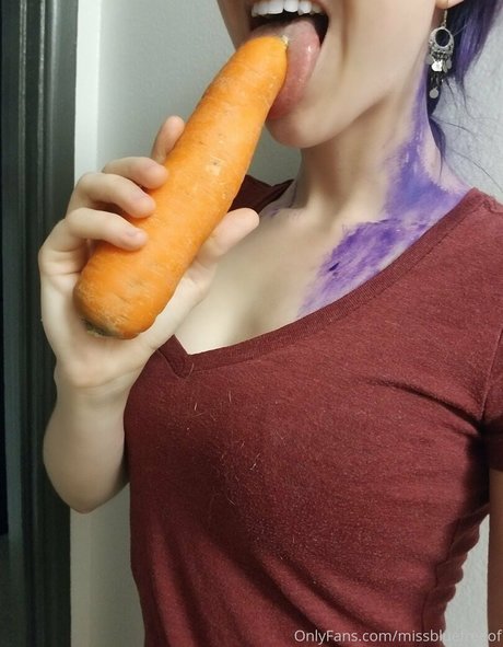 missbluefreeof porno kunst archiv