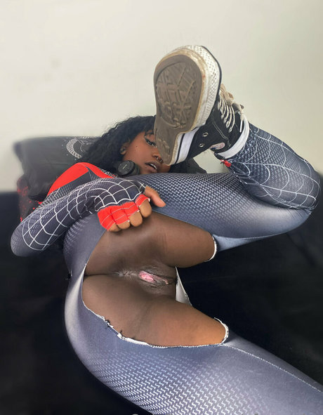 asiatische top-onlyfans erotische schöne galerie