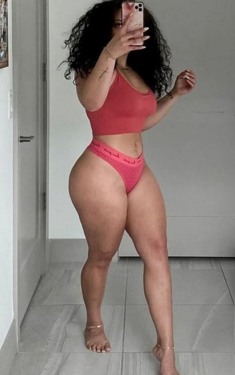 schwarze shemale-onlyfans hübsche erwachsene bild