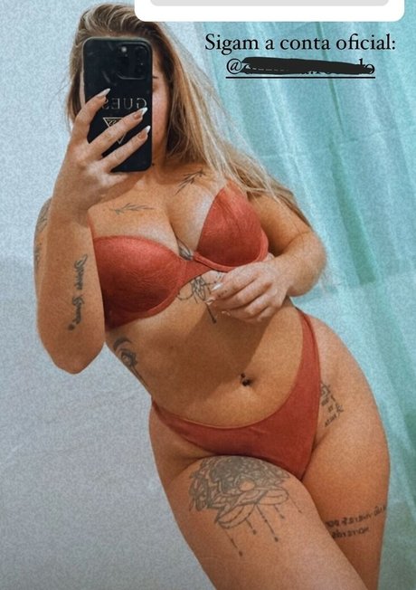 Adrii Rosado sexy porno galerie