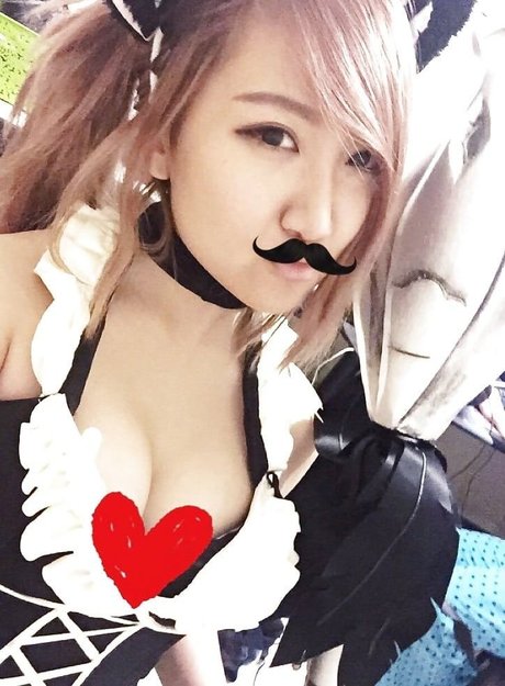 asiatische berühmte onlyfans perfekte kunst foto