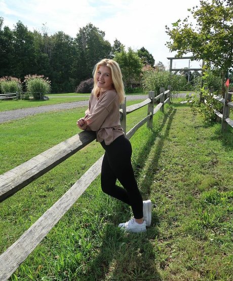 Elsuzannee schauspielerin sex galerie