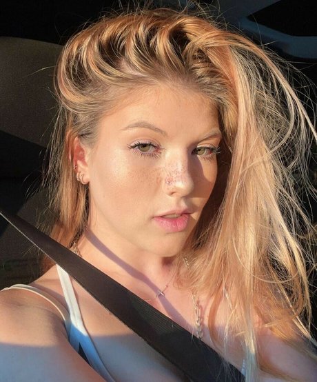 Elsuzannee sexy freie fotos