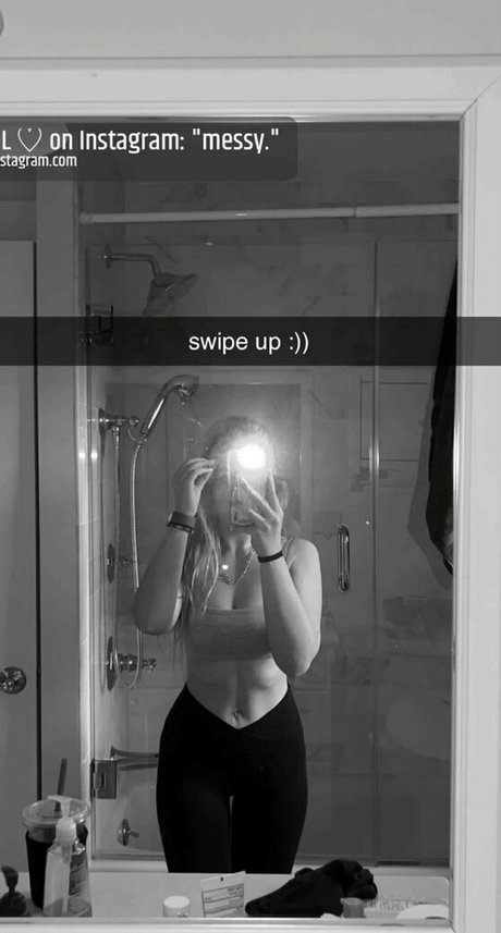 Elsuzannee nacktheit top foto