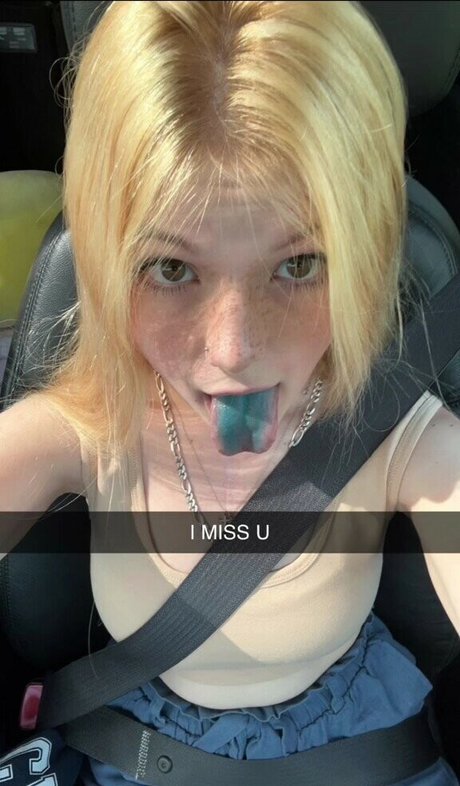 Elsuzannee top nackte bild