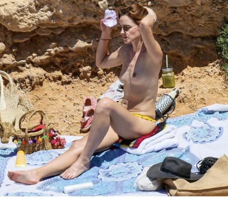 büro-milf-onlyfans top xxx bild