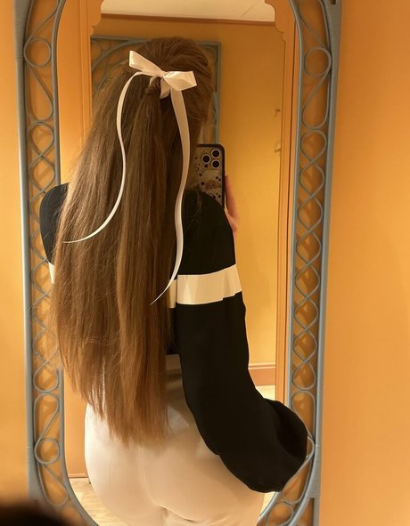 Larsen Thompson erotische bild