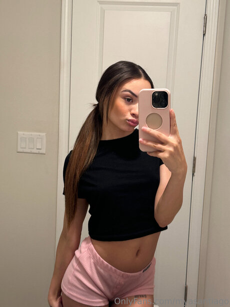 Myasantiago nackt pornografische bild