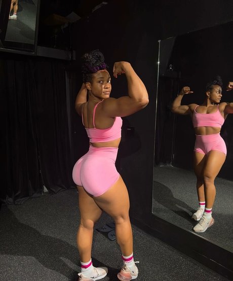 schwarze cosplay-onlyfans porno heiße bilder