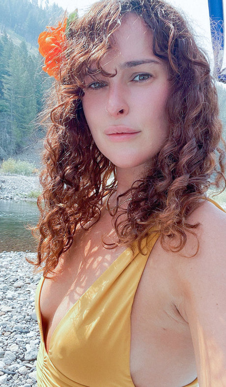 Rumer Willis sexy xxx galerie