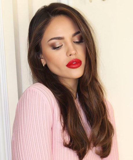 mollige emo-onlyfans sexy top fotos