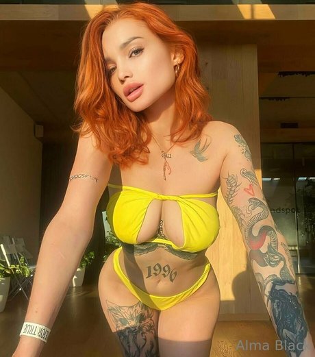 vollbusige rothaarige teen onlyfans hd hübsche foto