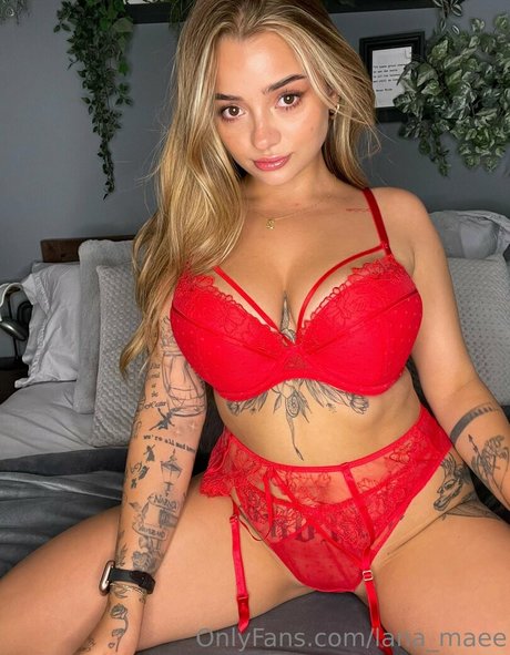 muttermilch-onlyfans sexy hübsche bild