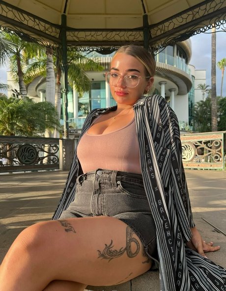 schwarze dessous onlyfans kunst hd foto