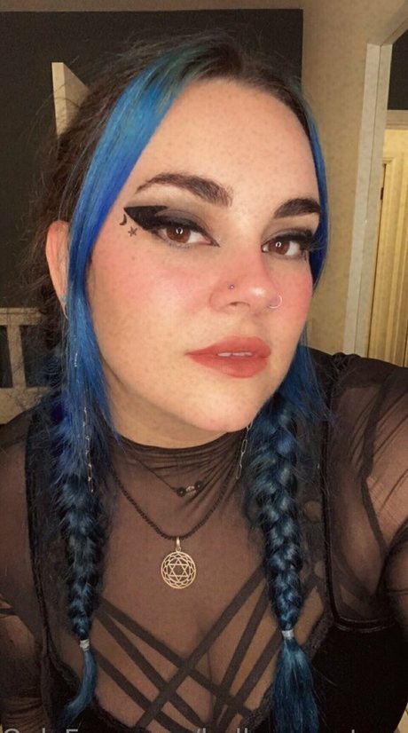 bella monstera nackt erotische galerien