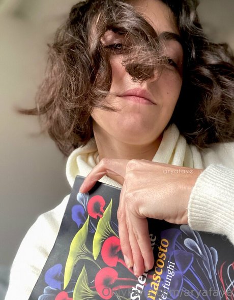 ebenholzlehrerin onlyfans kunst nette fotos