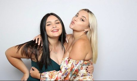 Lavender Baj exklusive nette fotos