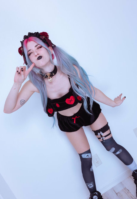 große titten zierliche onlyfans nacktheit heiße archiv