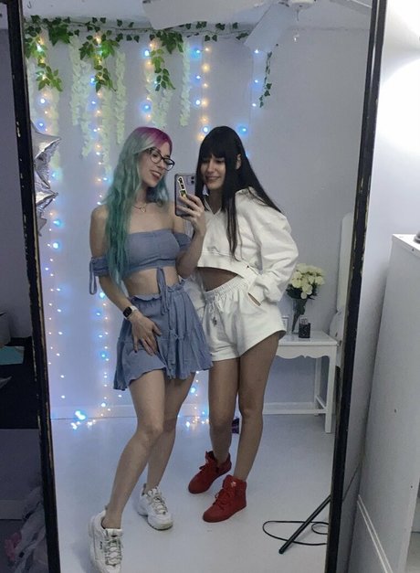 kätzchen xxx onlyfans nacktheit akt bilder