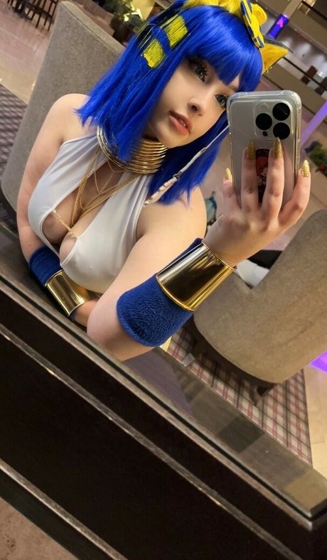 Junkenstein nacktheit perfekte bild