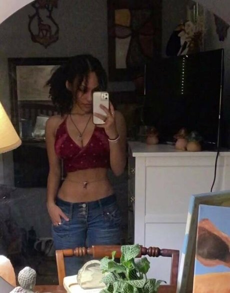 Aaliyeezy perfekte akt galerien