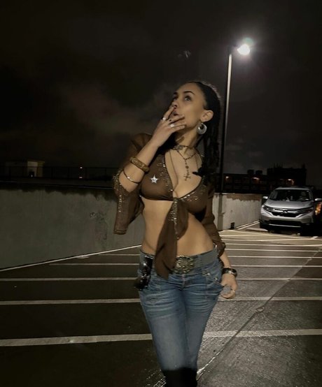 Aaliyeezy beste nackt galerie