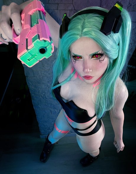 Ezy Summers Cosplay model top galerien