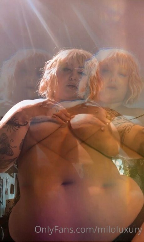 bbwgoddessmilo akt bilder