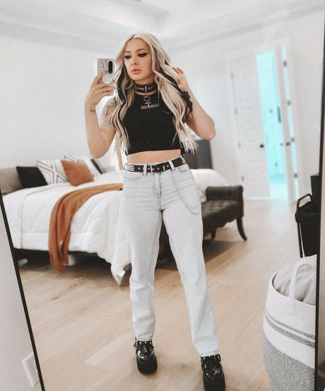 skin onlyfans nacktheit sexy galerien