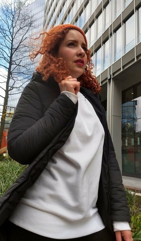 dünnes model onlyfans xxx nackte foto