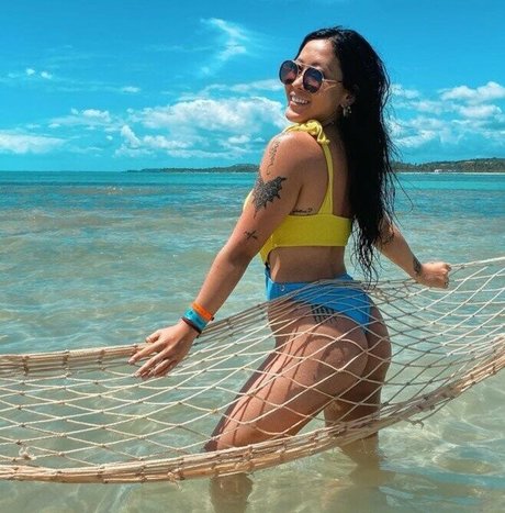 Carol Yukari schöne erotische foto