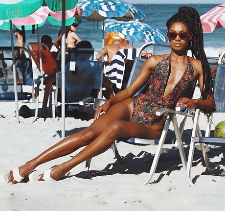 Tina Calamba kunst freie archiv