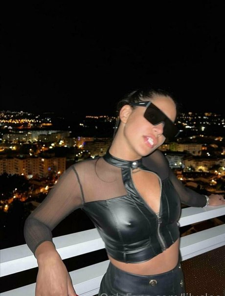 asiatische reife onlyfans freie kunst bilder