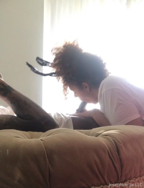 strokeitforher pornostar exklusive bilder