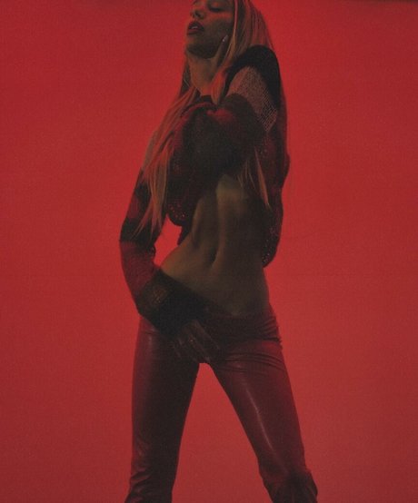 asiatische teen pussy onlyfans erotische schöne bilder