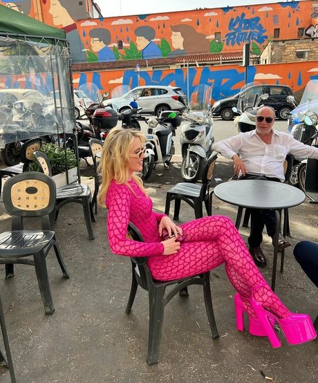 Kathrynton nackt erwachsene bilder