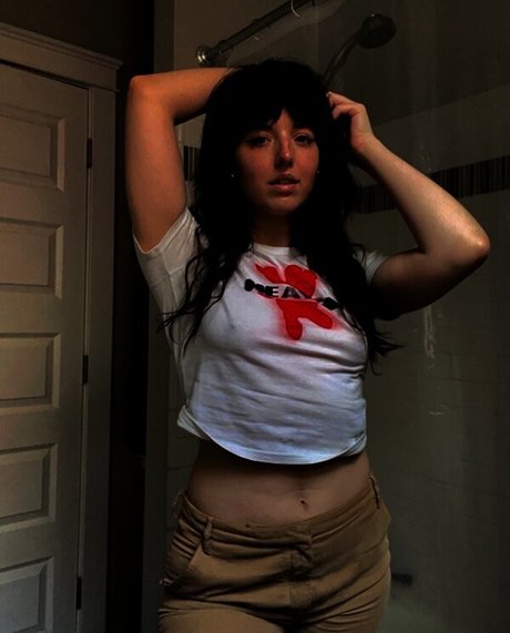 asiatische influencer-onlyfans kostenlose heiße bilder