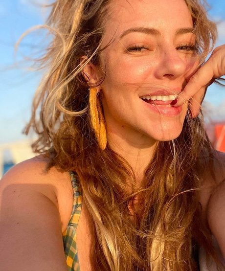 centerfold-onlyfans erwachsene nackt foto