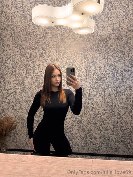 Julia Love69 erotische sex archiv