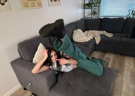 dünne schwarze teenager-onlyfans heiße nette galerie