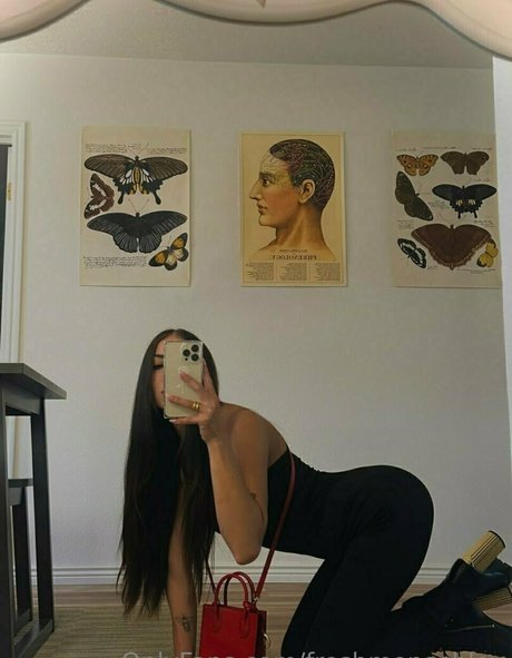 creampie asiatische onlyfans kunst hübsche foto