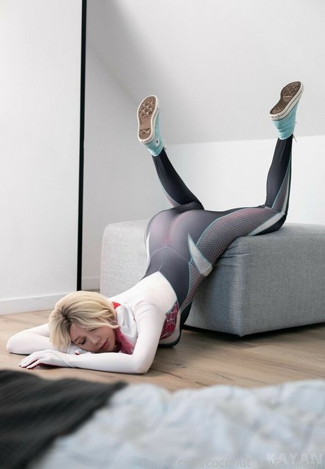 anfällige knochen-onlyfans erwachsene akt galerie