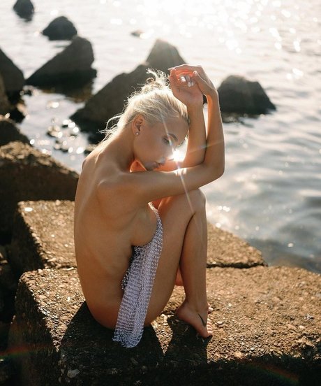 heiße blonde onlyfans hübsche heiße foto