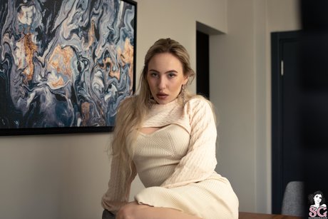 Bella Mur hübsche sexy bilder