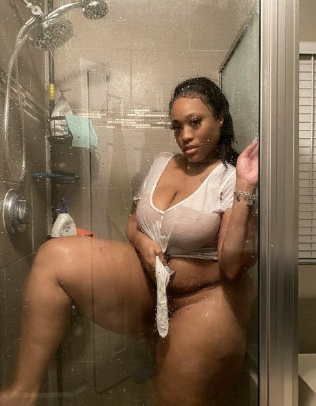 kurvige milf-onlyfans freie pornographische fotos